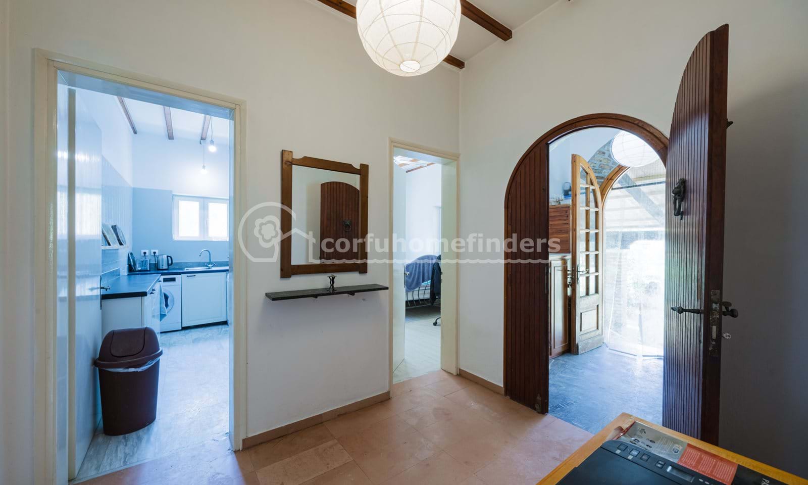 Listing photograph 6 of 15 of the house in Agios Ioannis, published by Corfu Home Finders.