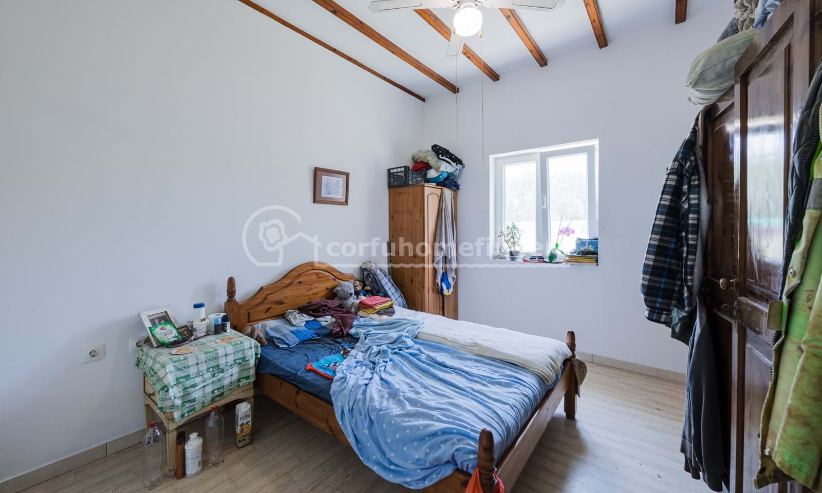 Listing photograph 10 of 15 of the house in Agios Ioannis, published by Corfu Home Finders.