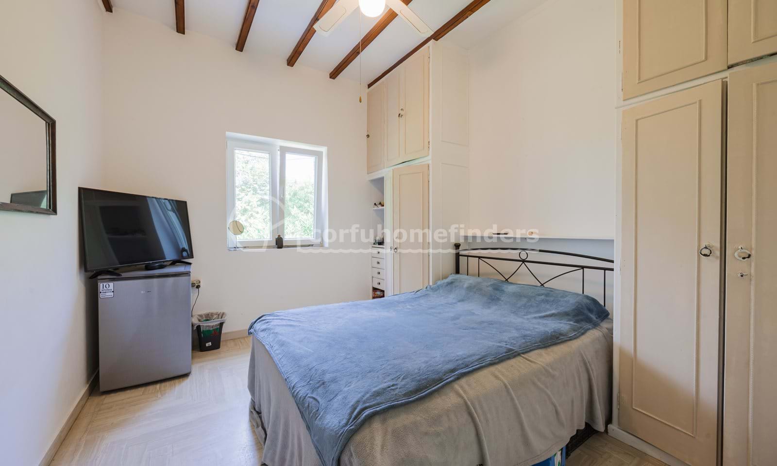 Listing photograph 9 of 15 of the house in Agios Ioannis, published by Corfu Home Finders.