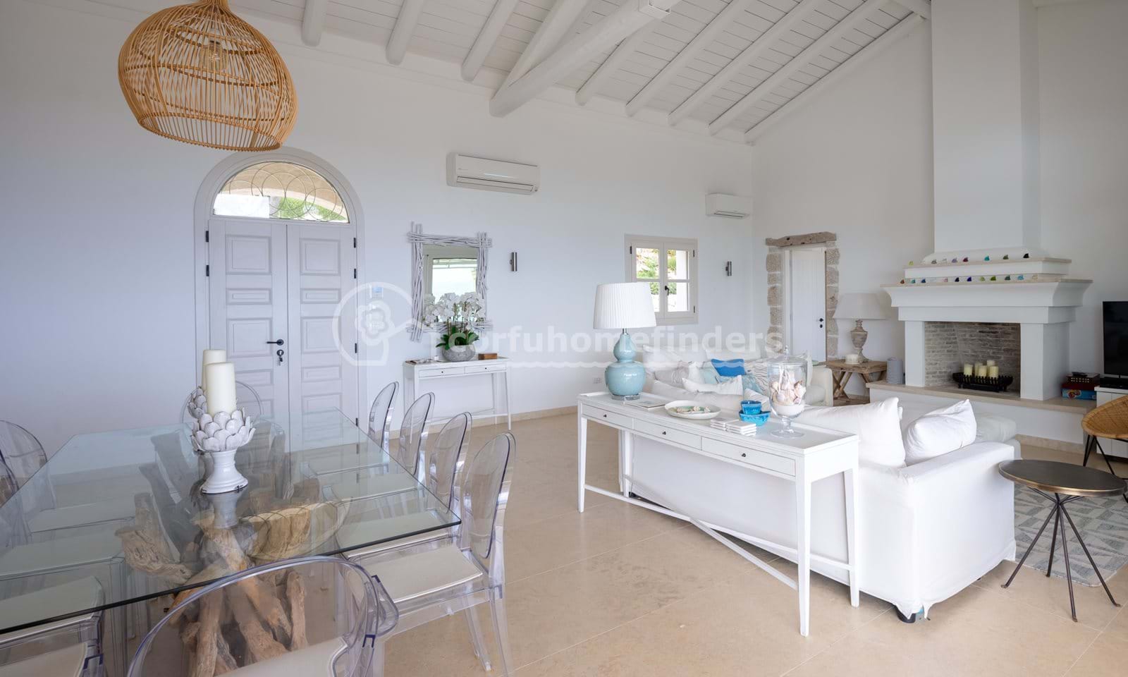 Listing photograph 11 of 31 of the house in Kassiopi, published by Corfu Home Finders.