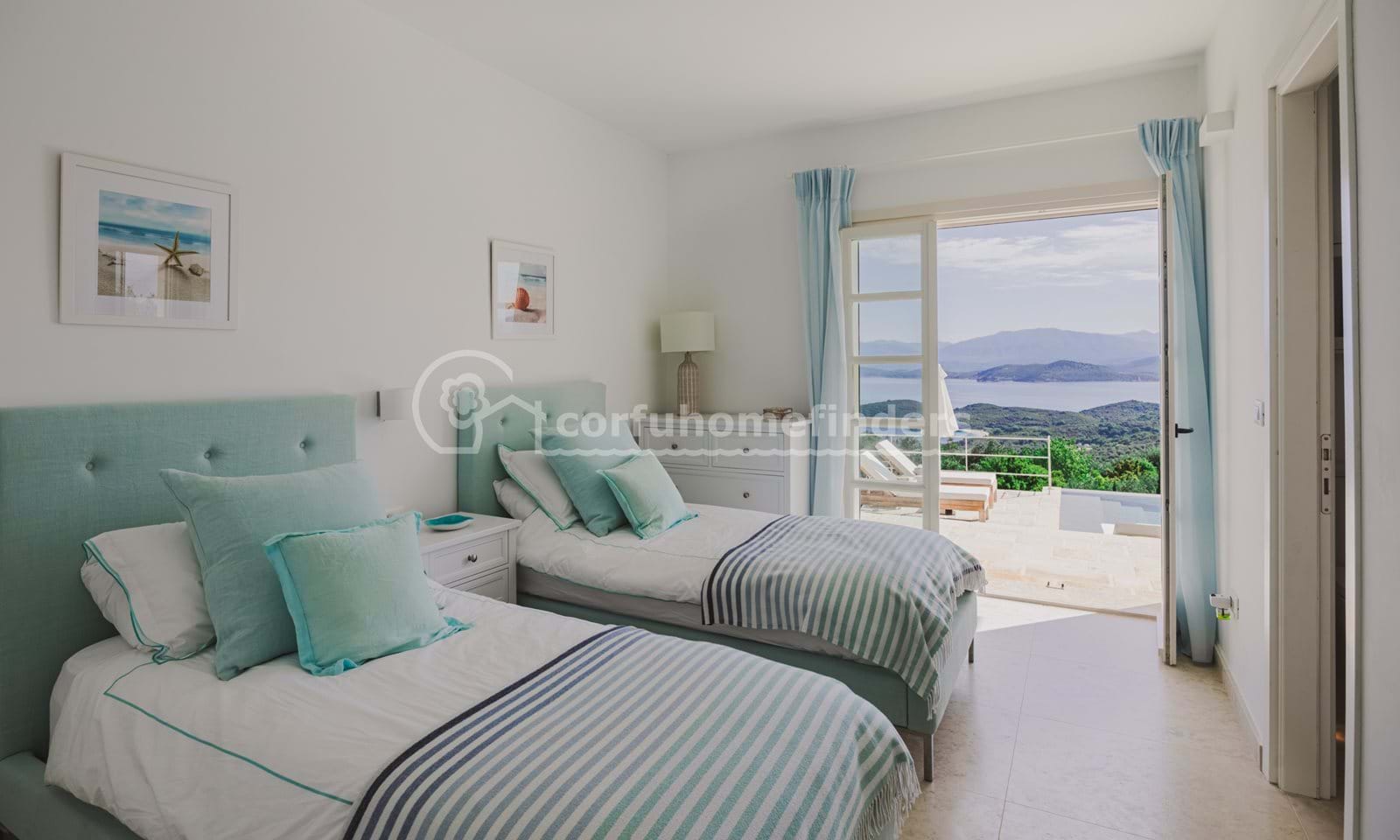 Listing photograph 21 of 31 of the house in Kassiopi, published by Corfu Home Finders.