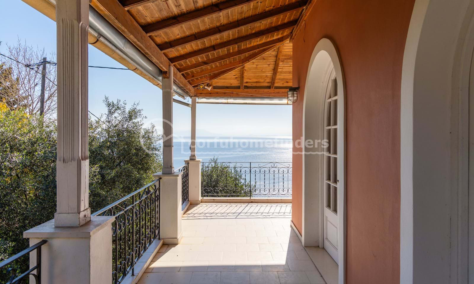Listing photograph 3 of 13 of the house in Benitses, published by Corfu Home Finders.
