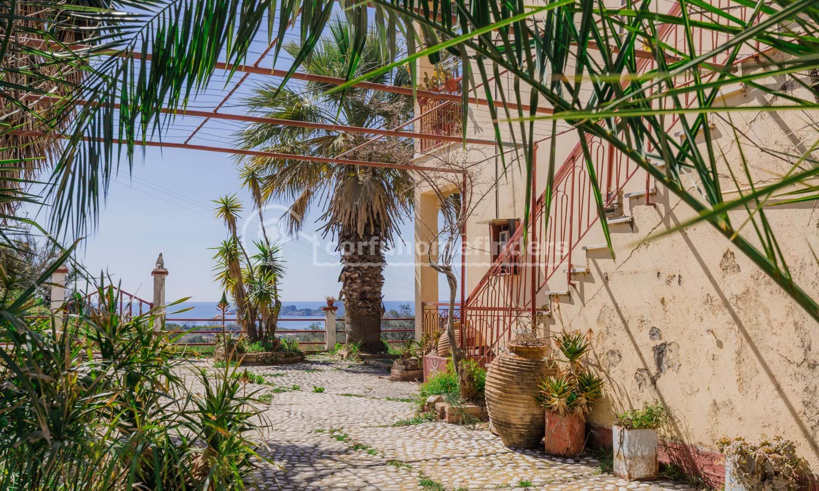 Listing photograph 5 of 15 of the house in Arilas, published by Corfu Home Finders.
