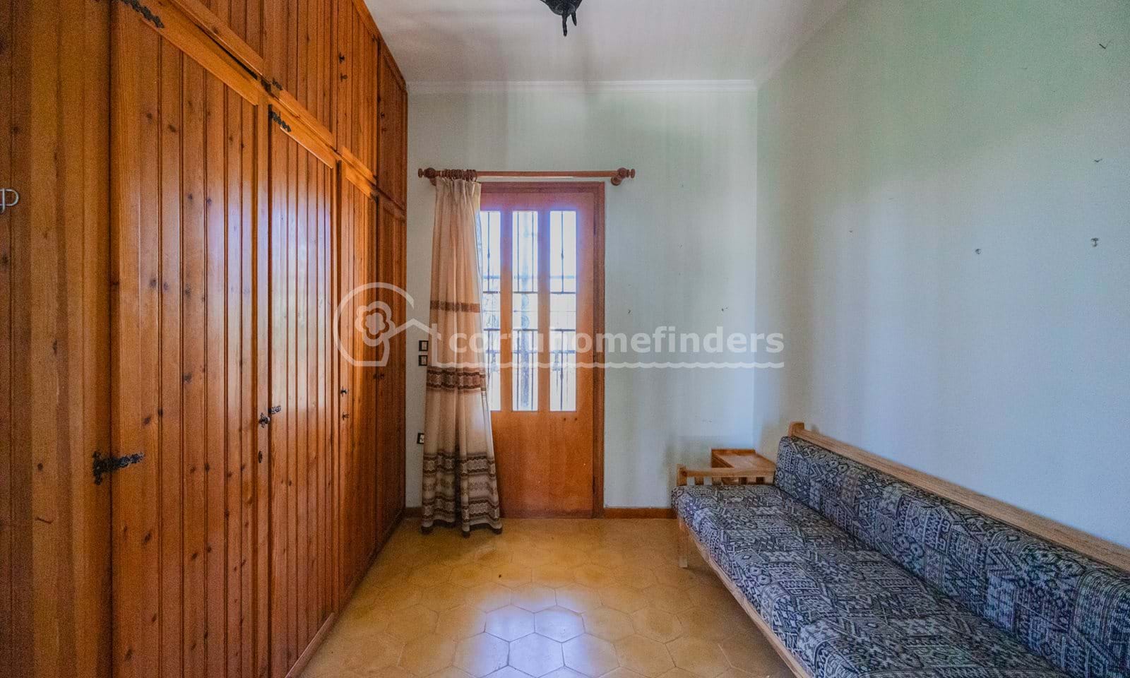 Listing photograph 7 of 15 of the house in Arilas, published by Corfu Home Finders.