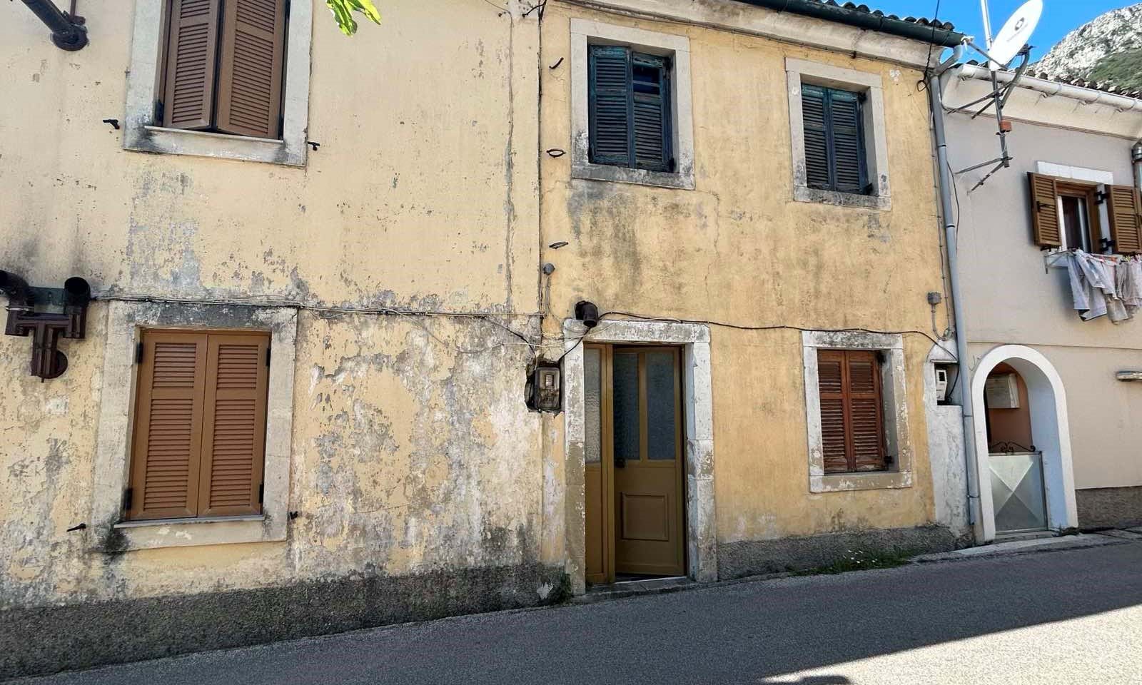 Listing photograph 1 of 2 of the house in Skripero, published by Corfu Home Finders.