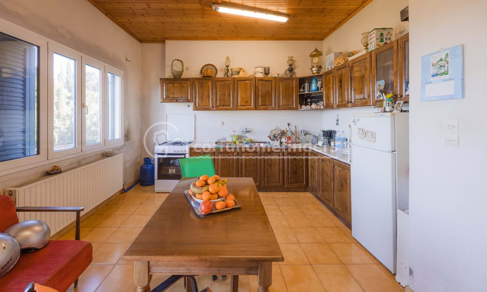 Listing photograph 3 of 15 of the house in Karousades, published by Corfu Home Finders.