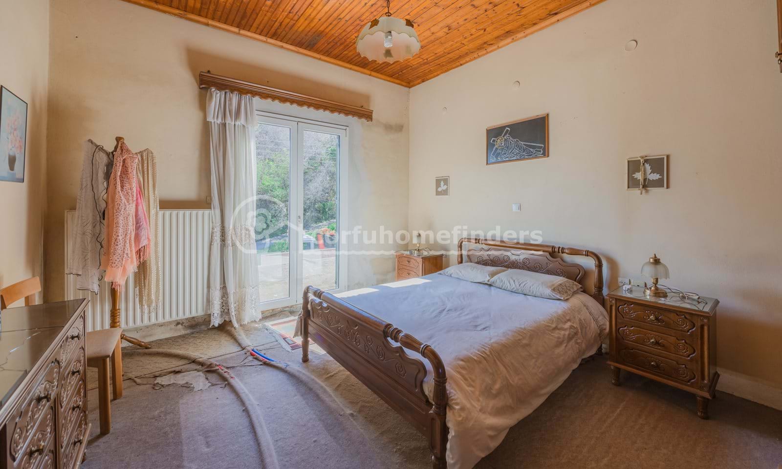 Listing photograph 6 of 15 of the house in Karousades, published by Corfu Home Finders.