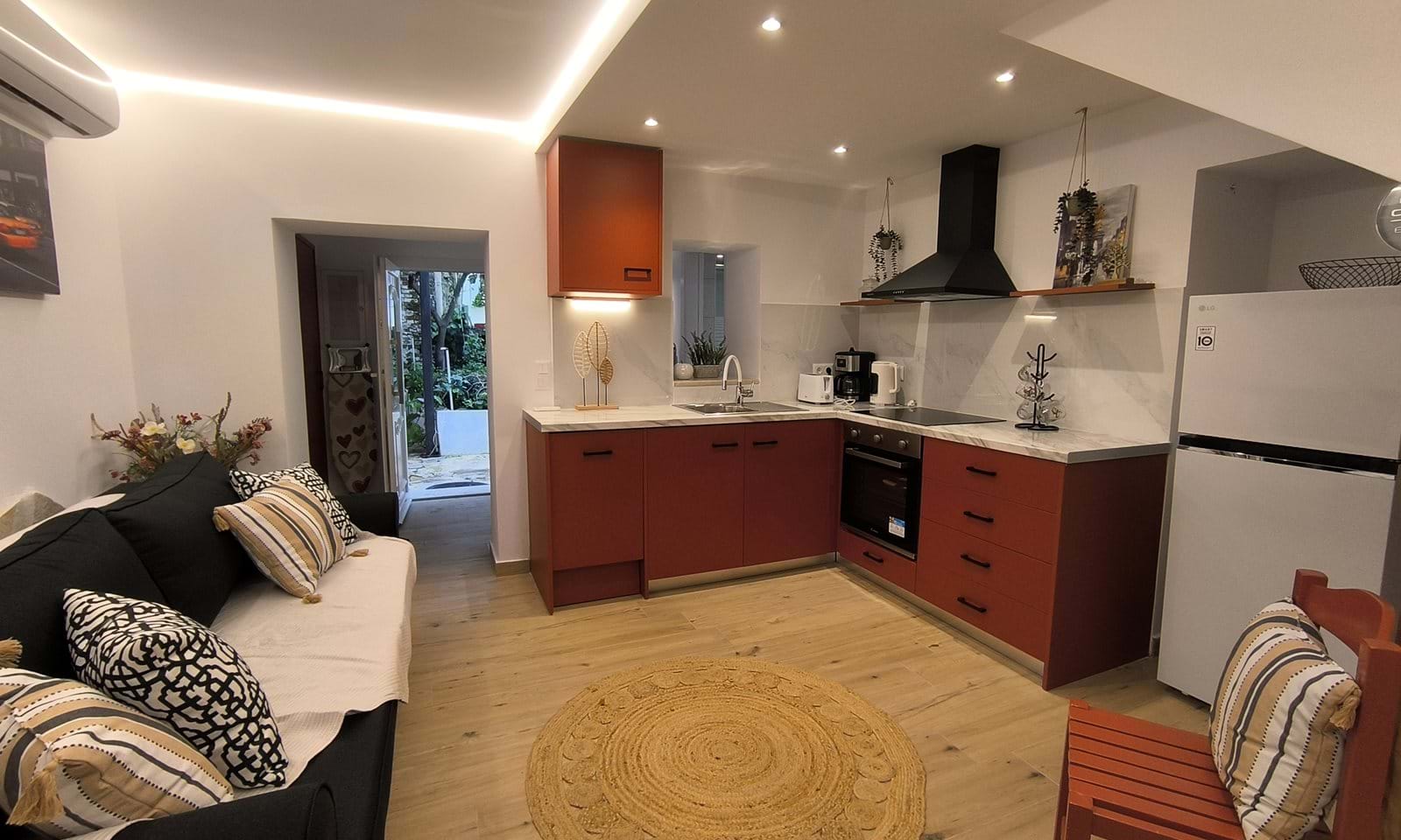 Listing photograph 1 of 7 of the apartment in Kontokali, published by Corfu Home Finders.
