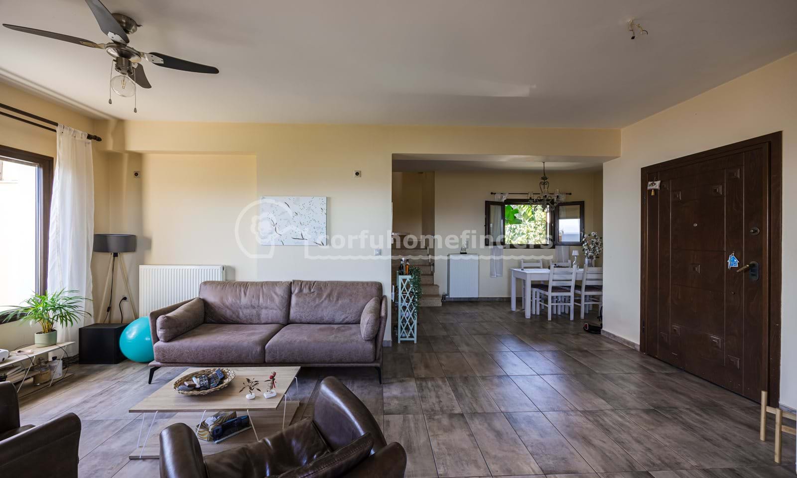 Listing photograph 5 of 19 of the house in Gastouri, published by Corfu Home Finders.
