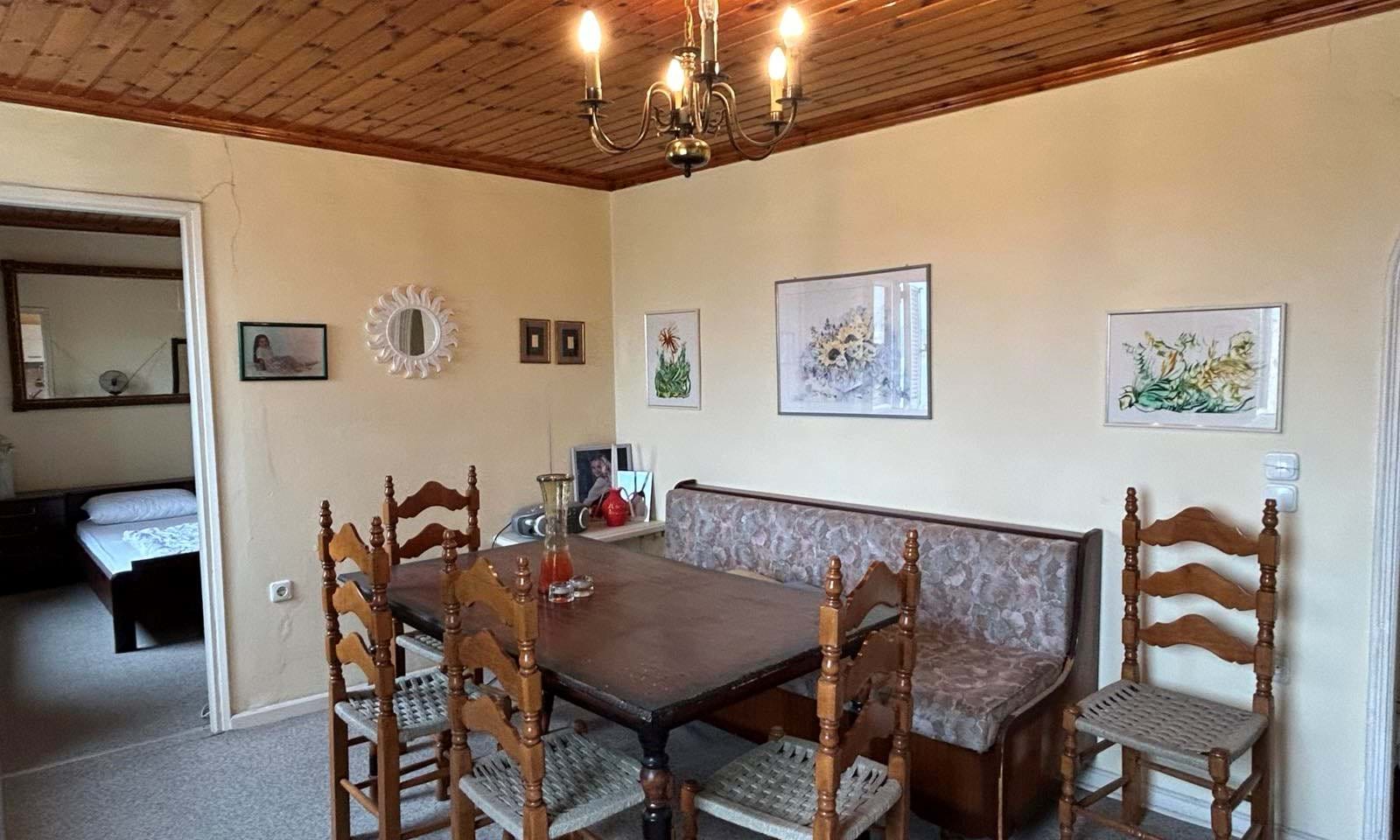 Listing photograph 3 of 8 of the apartment in Corfu Town, published by Corfu Home Finders.