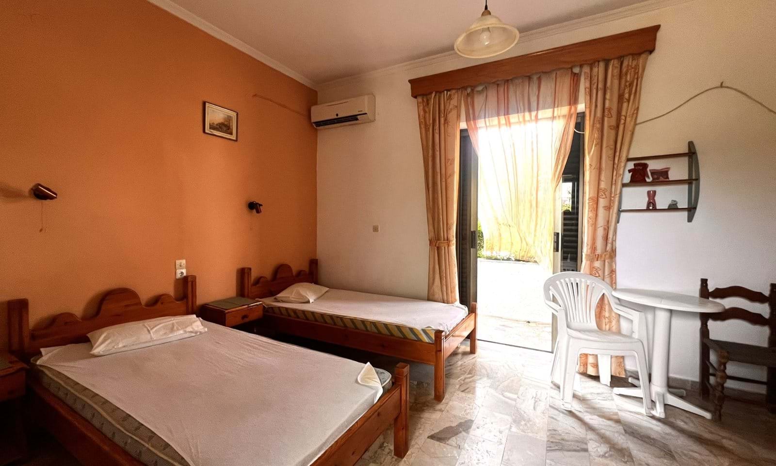 Listing photograph 5 of 20 of the apartment in Velonades, published by Corfu Home Finders.