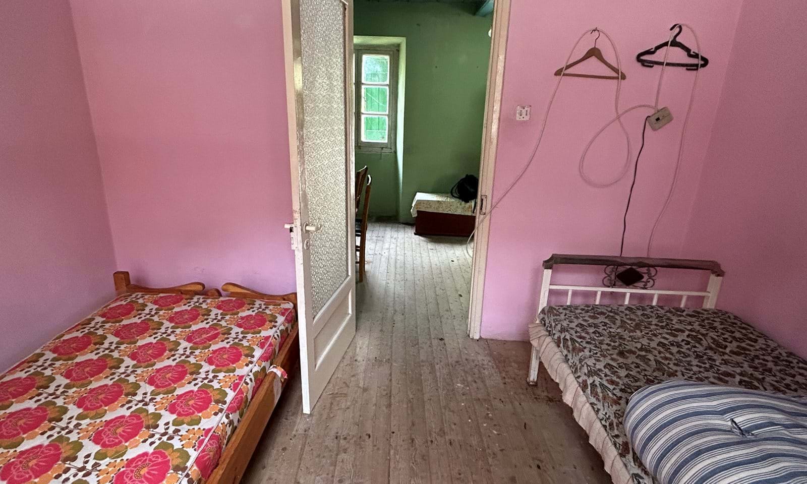 Listing photograph 9 of 12 of the house in Strinilas, published by Corfu Home Finders.