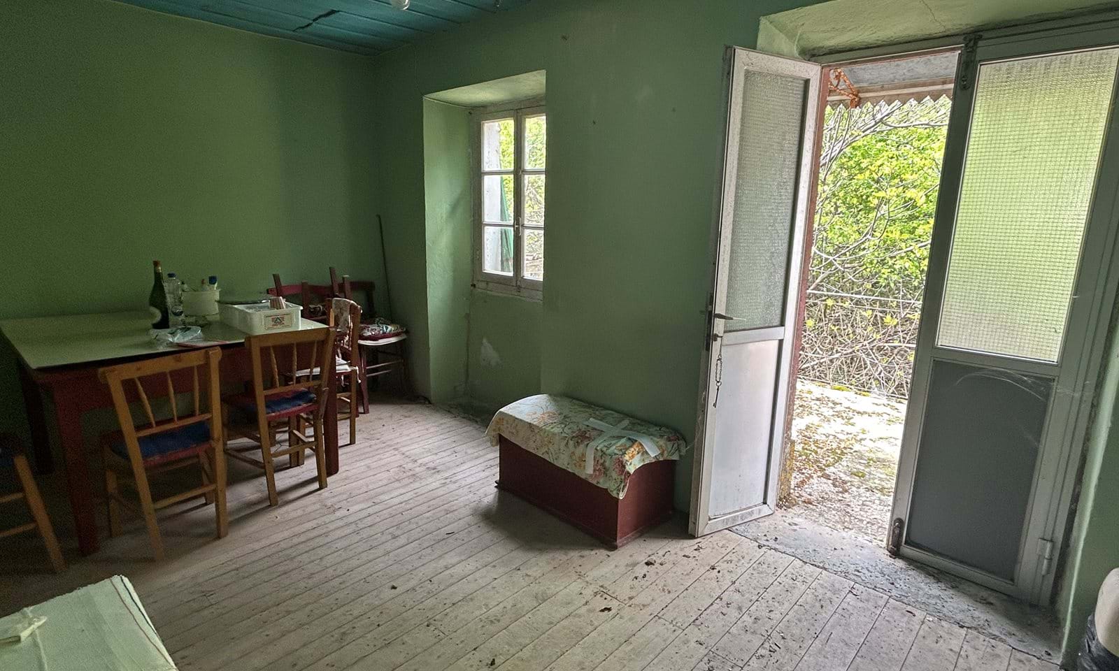 Listing photograph 5 of 12 of the house in Strinilas, published by Corfu Home Finders.