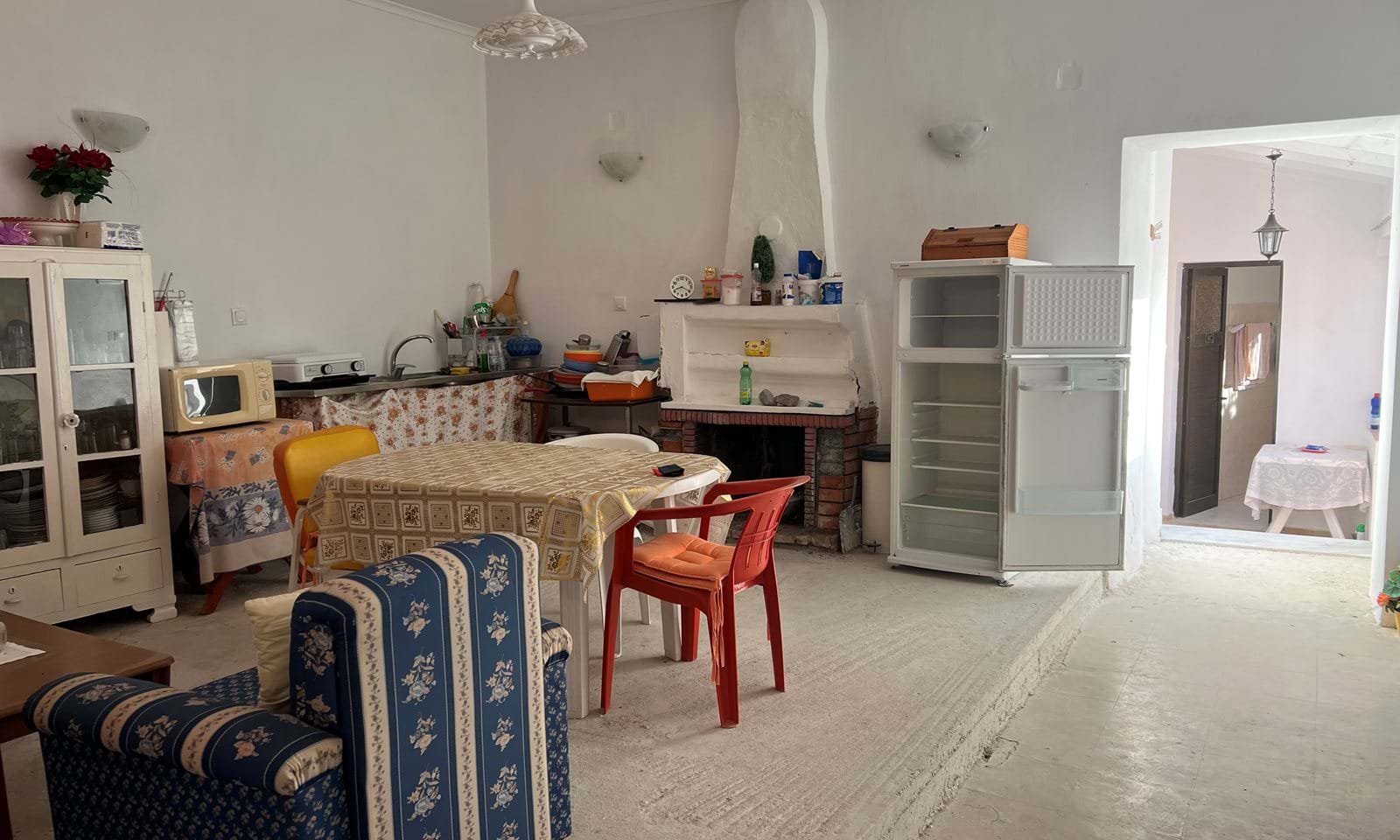 Listing photograph 9 of 12 of the house in Sgourades, published by Corfu Home Finders.