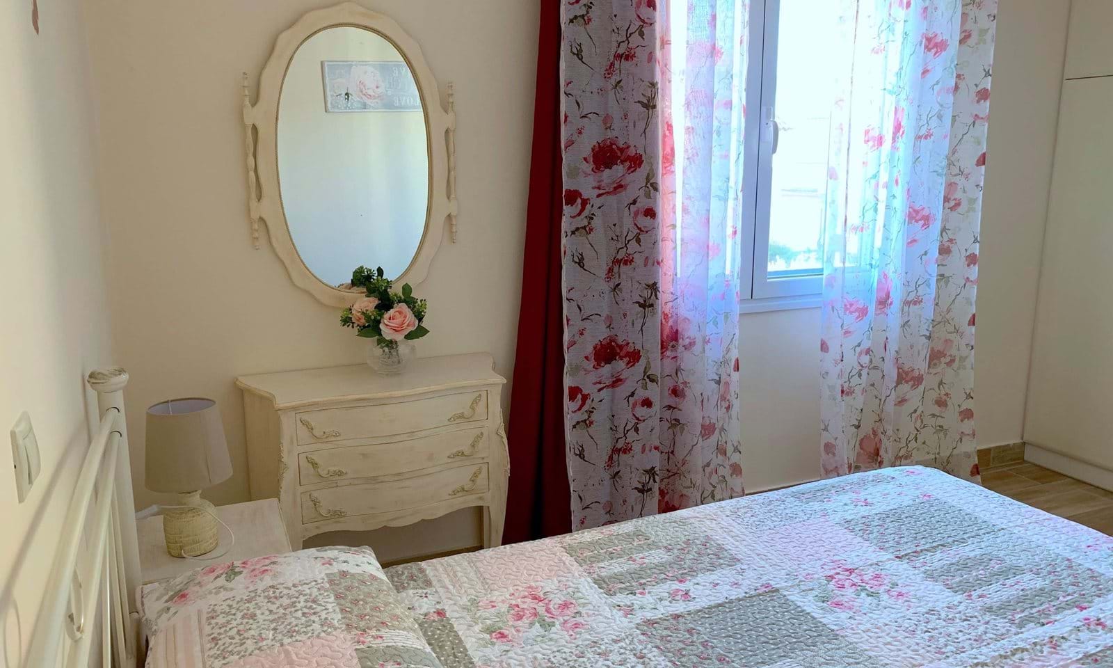Listing photograph 5 of 7 of the apartment in Corfu Town, published by Corfu Home Finders.
