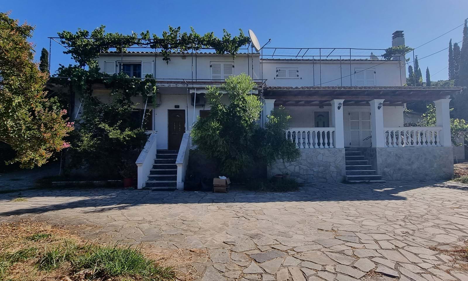 Listing photograph 1 of 13 of the apartment in Moraitika, published by Corfu Home Finders.