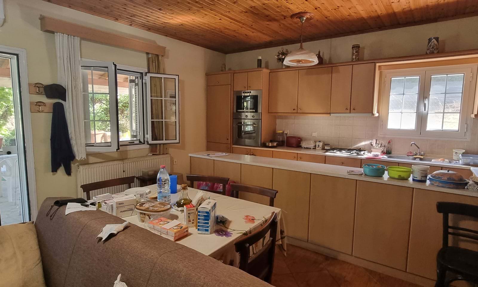 Listing photograph 6 of 13 of the apartment in Moraitika, published by Corfu Home Finders.