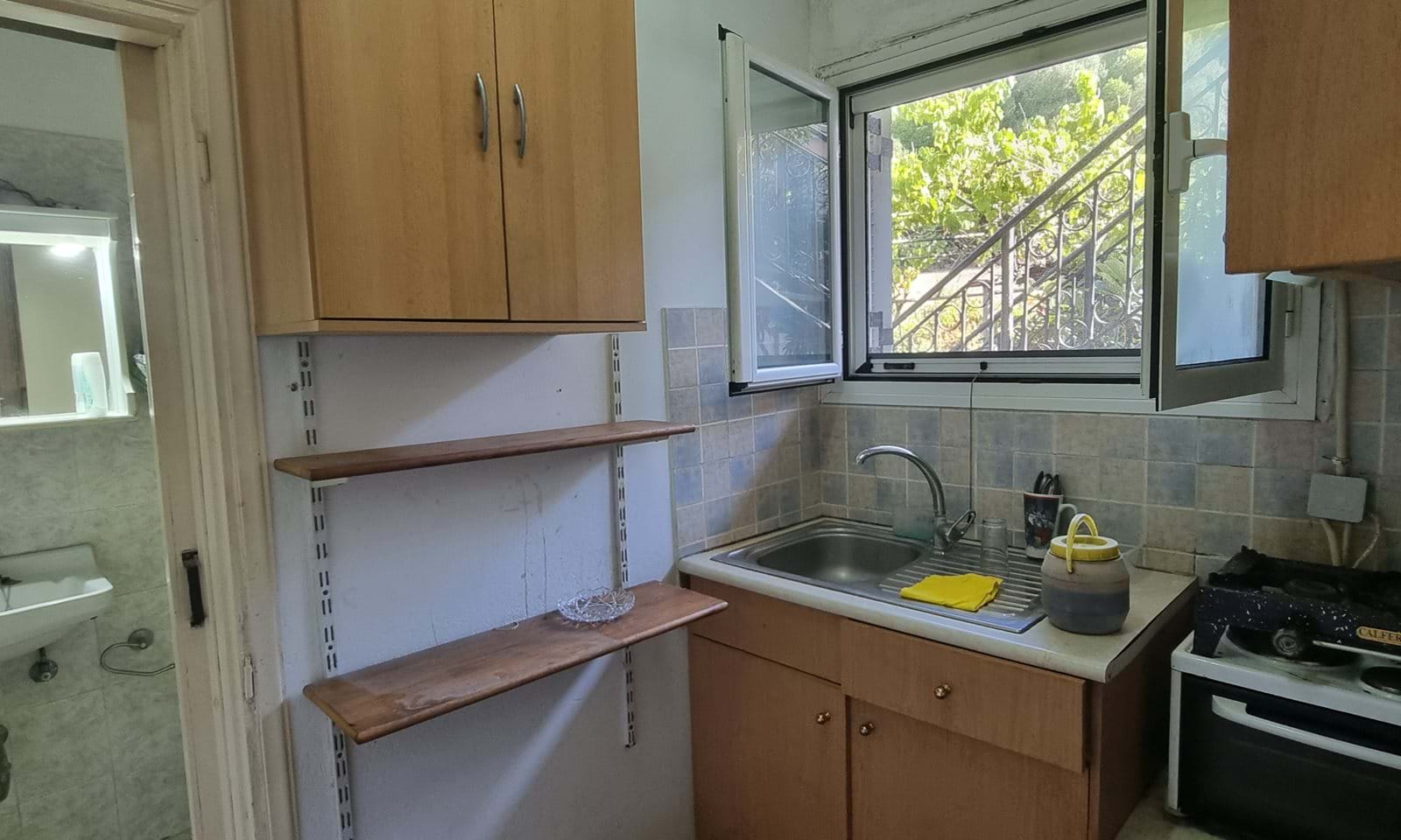 Listing photograph 11 of 13 of the apartment in Moraitika, published by Corfu Home Finders.