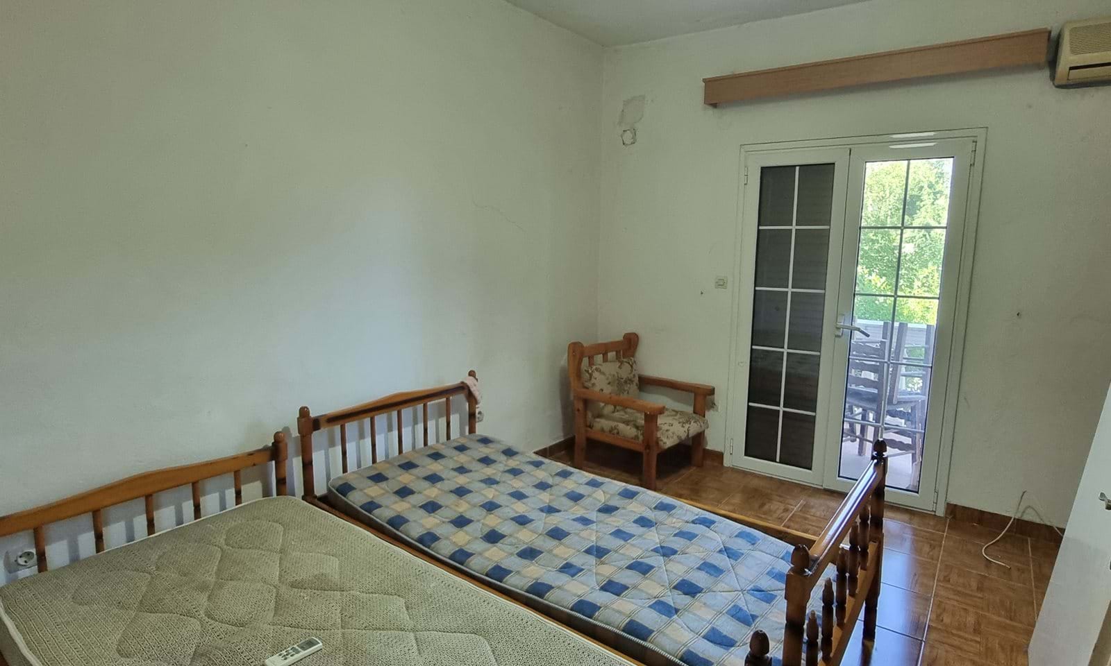 Listing photograph 10 of 13 of the apartment in Moraitika, published by Corfu Home Finders.