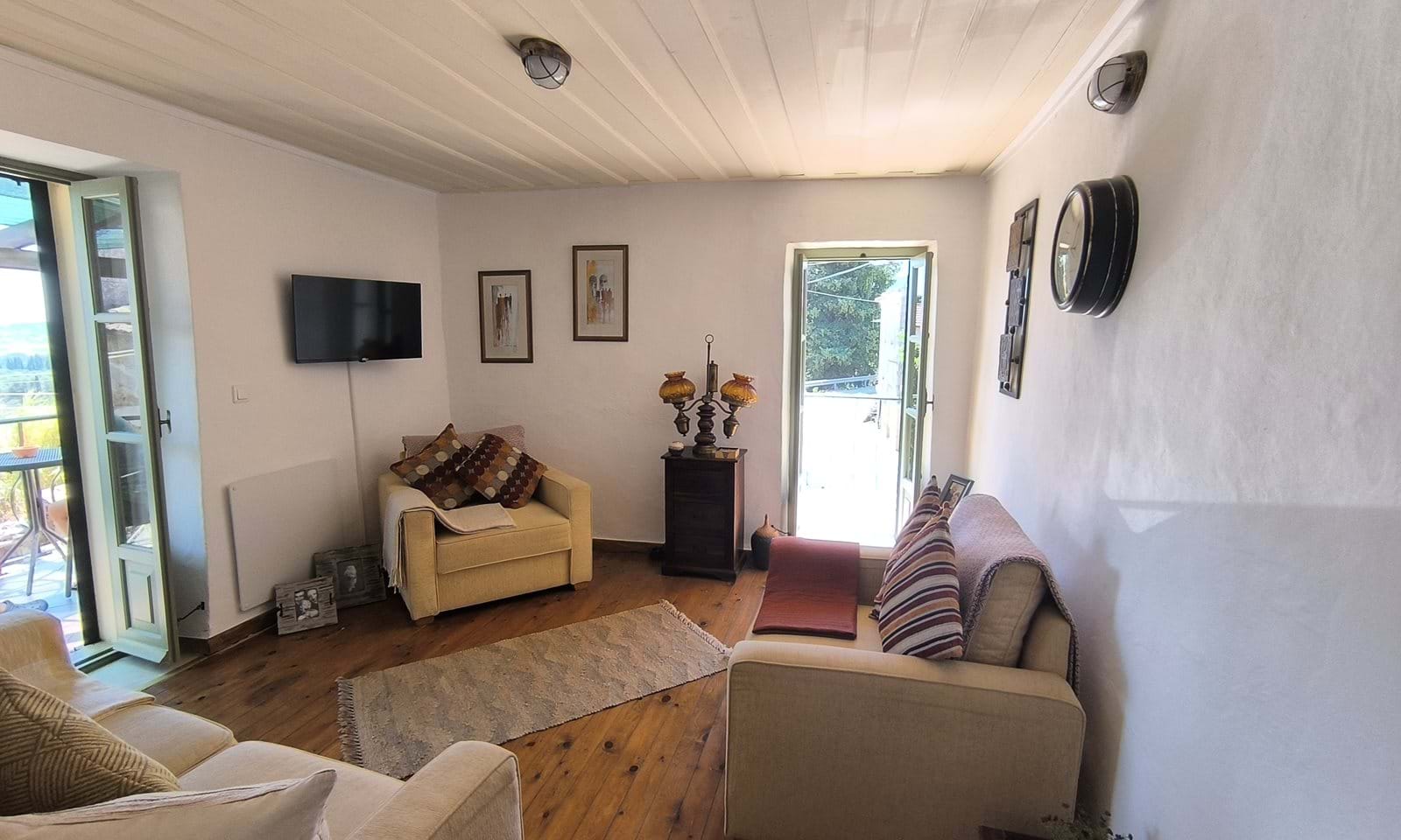 Listing photograph 6 of 17 of the house in Giannades, published by Corfu Home Finders.