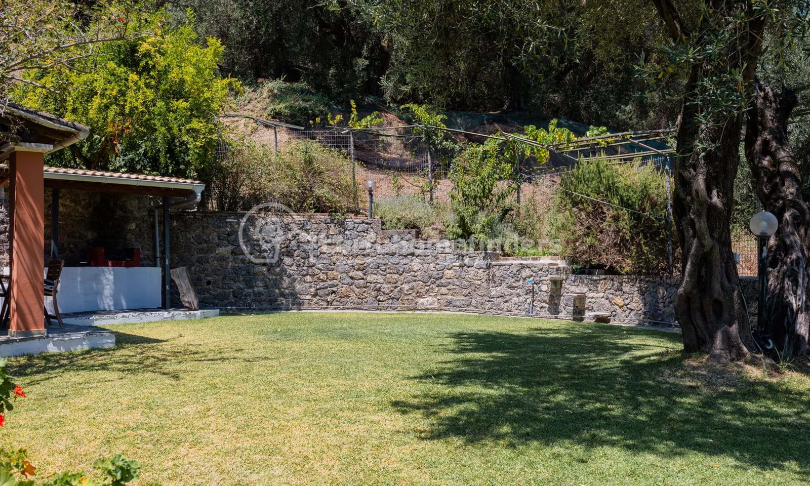 Listing photograph 26 of 28 of the house in Pagi, published by Corfu Home Finders.