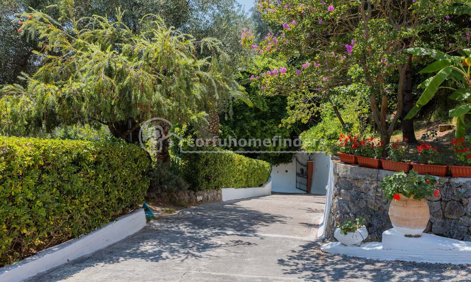 Listing photograph 3 of 28 of the house in Pagi, published by Corfu Home Finders.