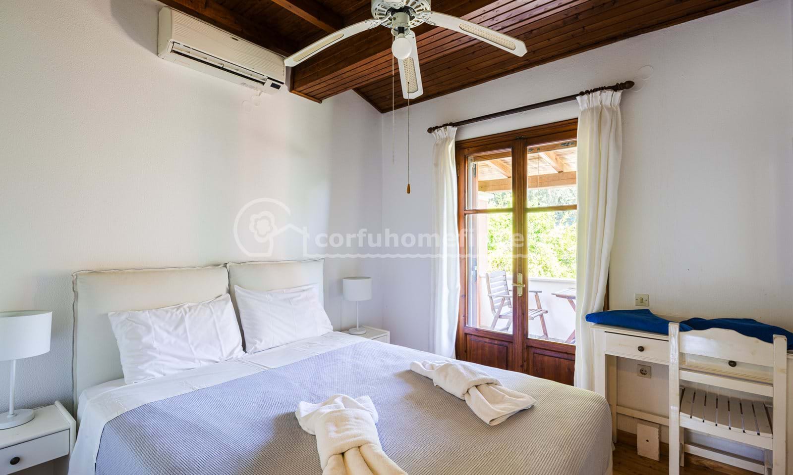 Listing photograph 16 of 28 of the house in Pagi, published by Corfu Home Finders.