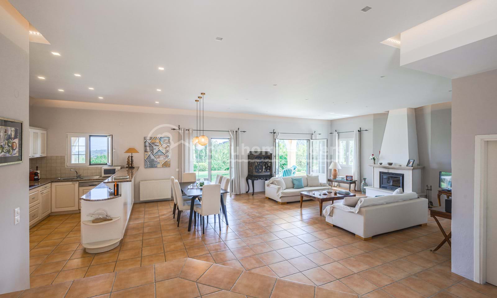 Listing photograph 2 of 28 of the house in Poulades, published by Corfu Home Finders.