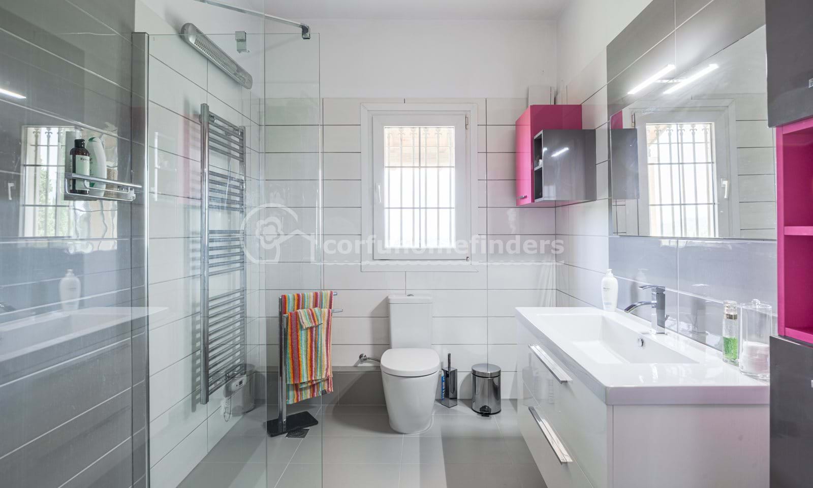 Listing photograph 19 of 28 of the house in Poulades, published by Corfu Home Finders.