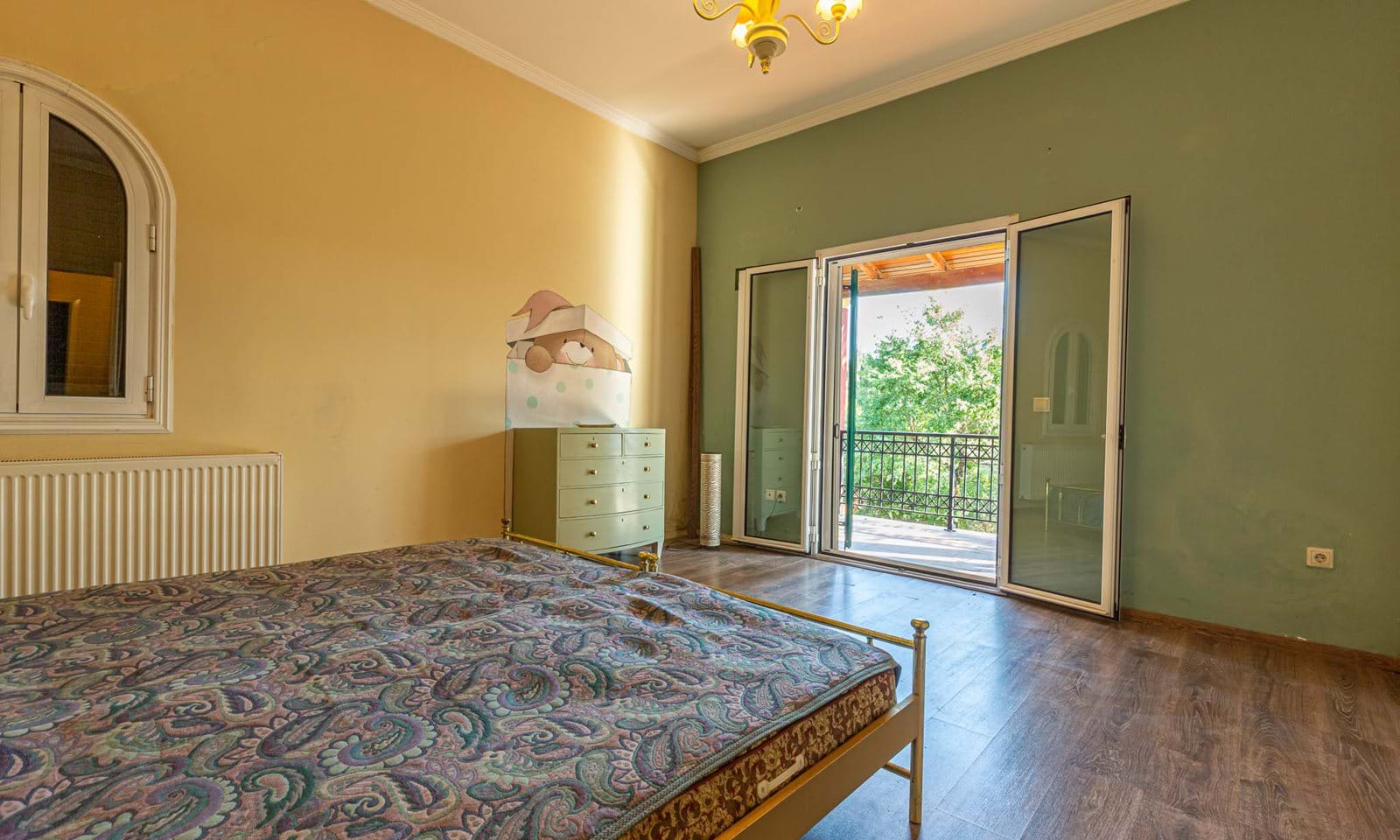 Listing photograph 19 of 29 of the house in Kynopiastes, published by Corfu Home Finders.