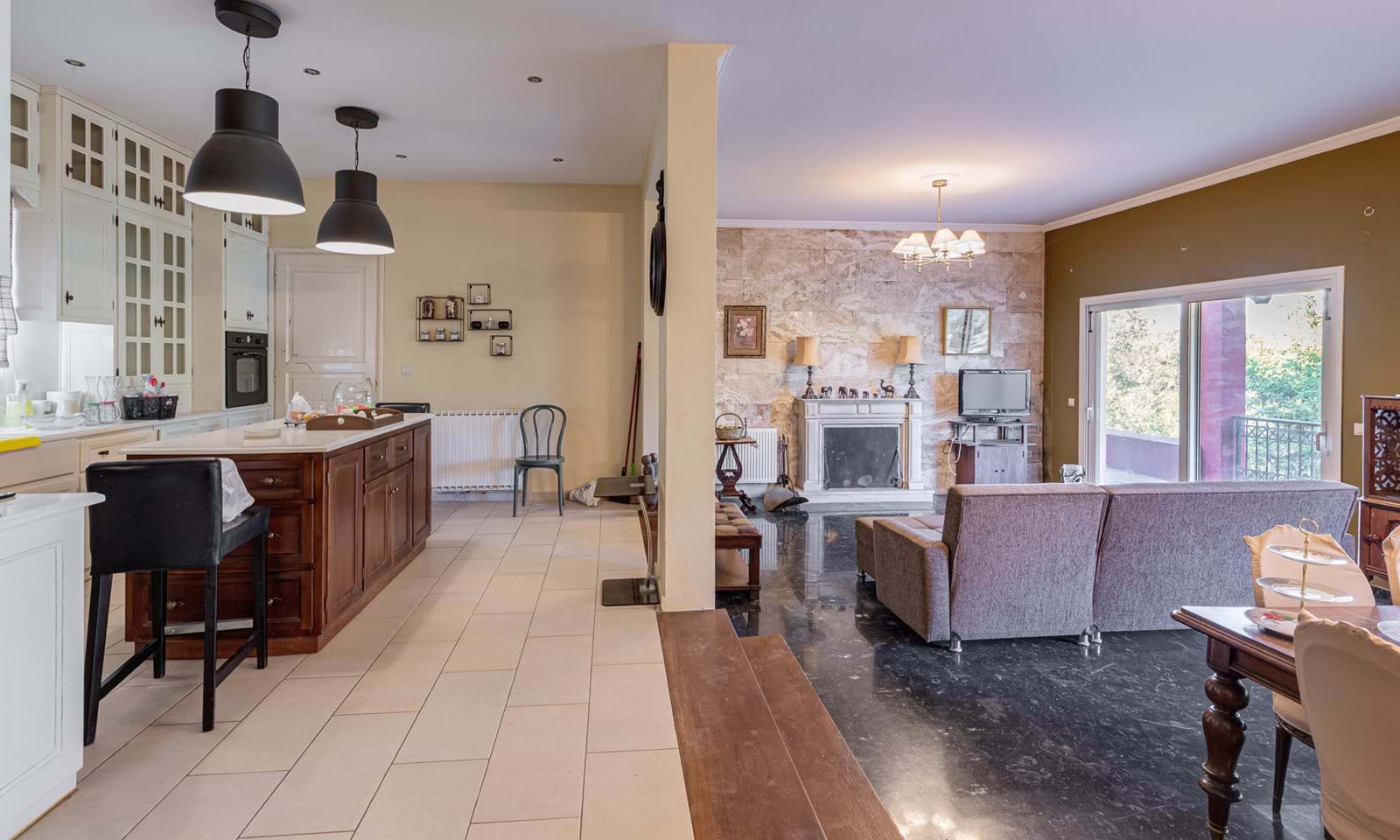 Listing photograph 7 of 29 of the house in Kynopiastes, published by Corfu Home Finders.