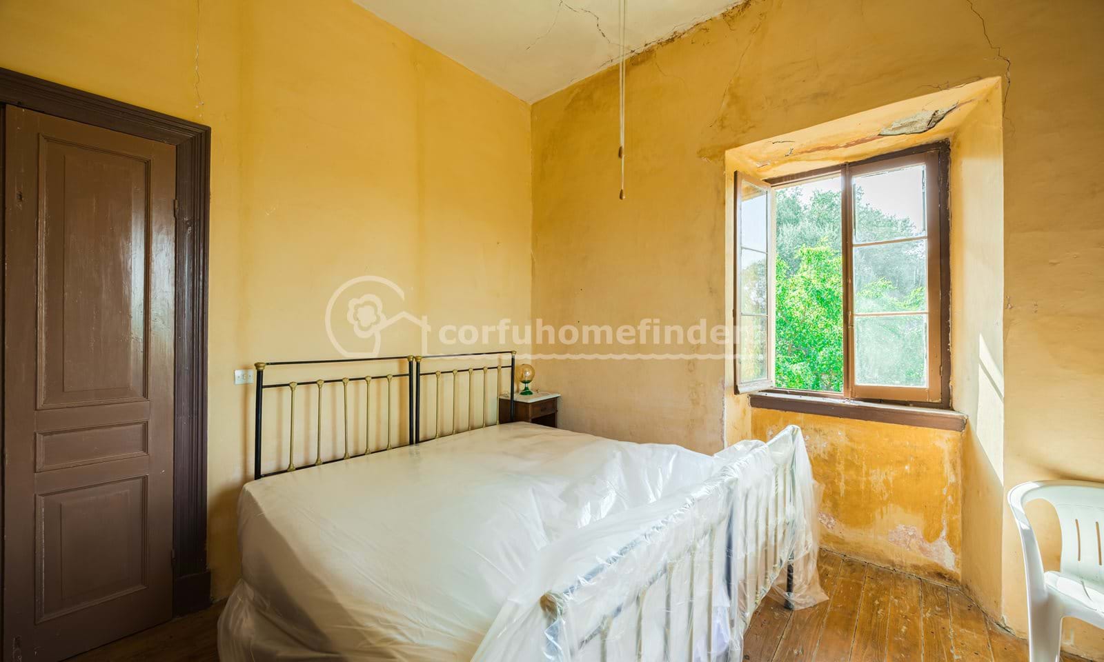 Listing photograph 8 of 18 of the house in Agii Douli, published by Corfu Home Finders.