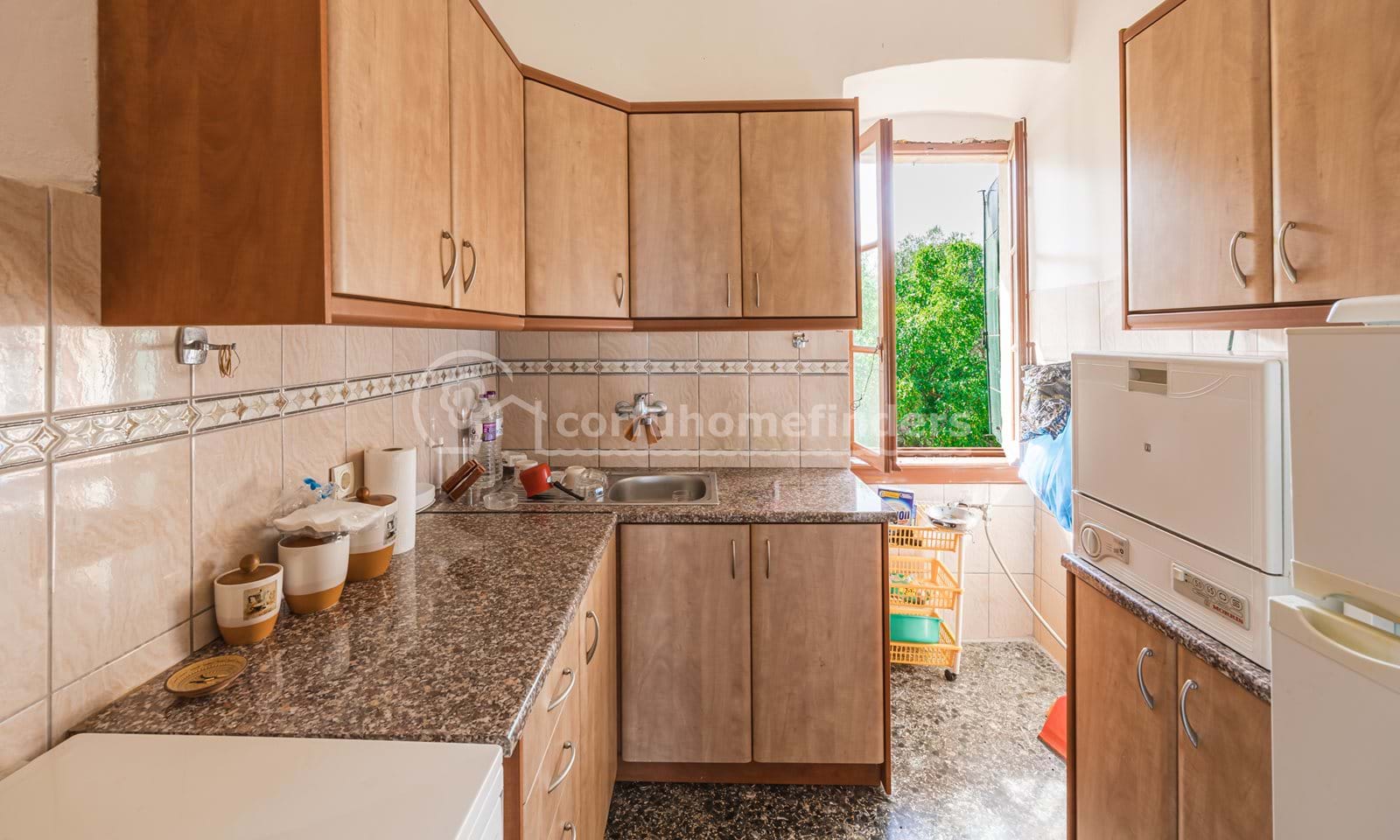 Listing photograph 6 of 18 of the house in Agii Douli, published by Corfu Home Finders.