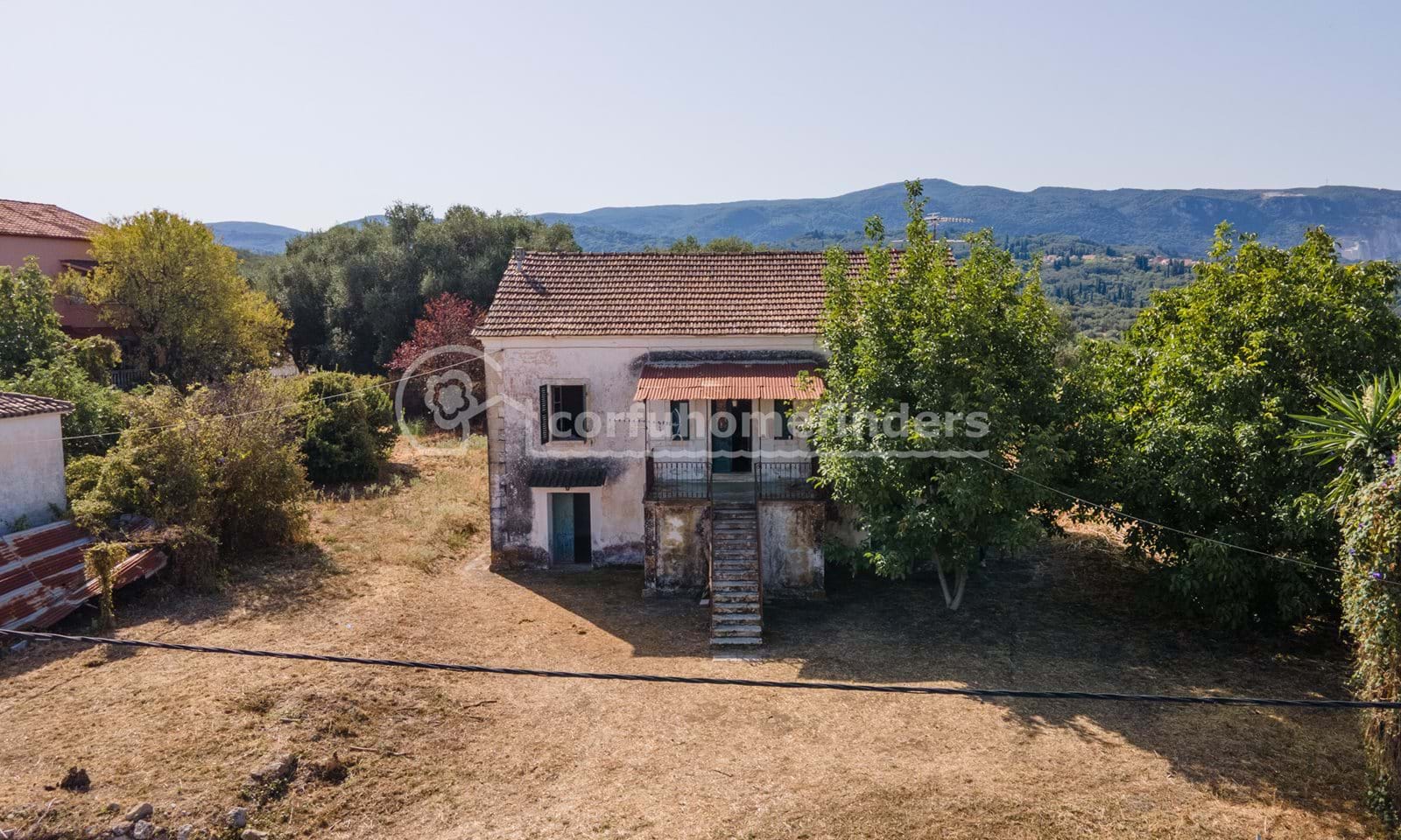 Listing photograph 15 of 18 of the house in Agii Douli, published by Corfu Home Finders.