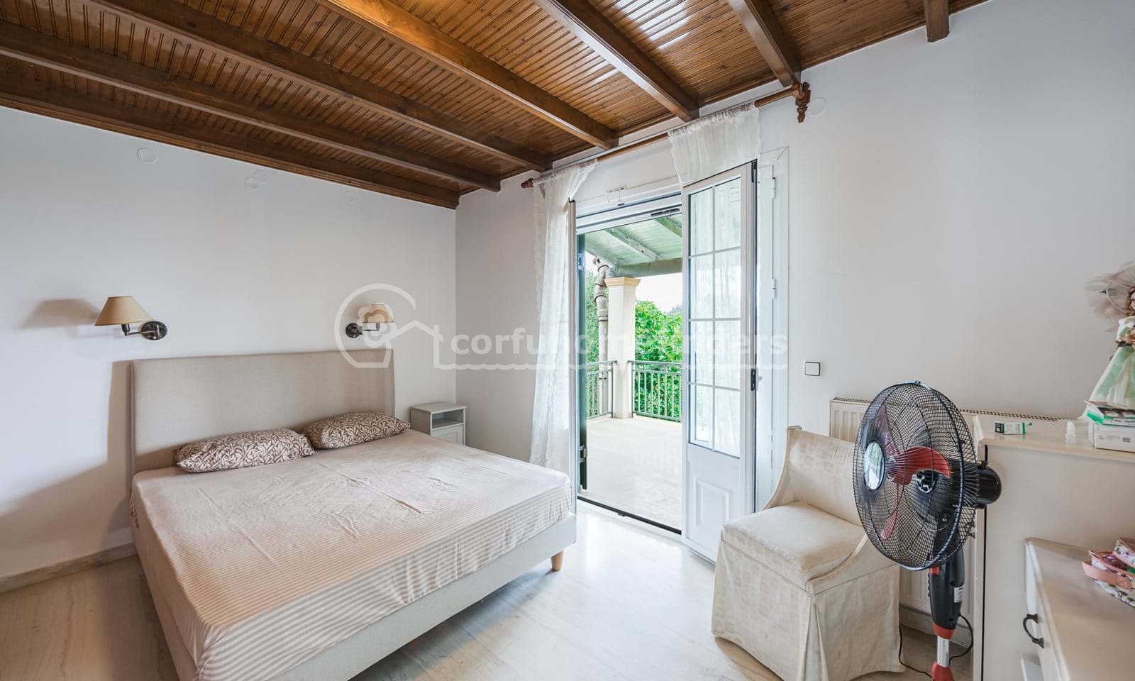 Listing photograph 10 of 25 of the house in Karousades, published by Corfu Home Finders.