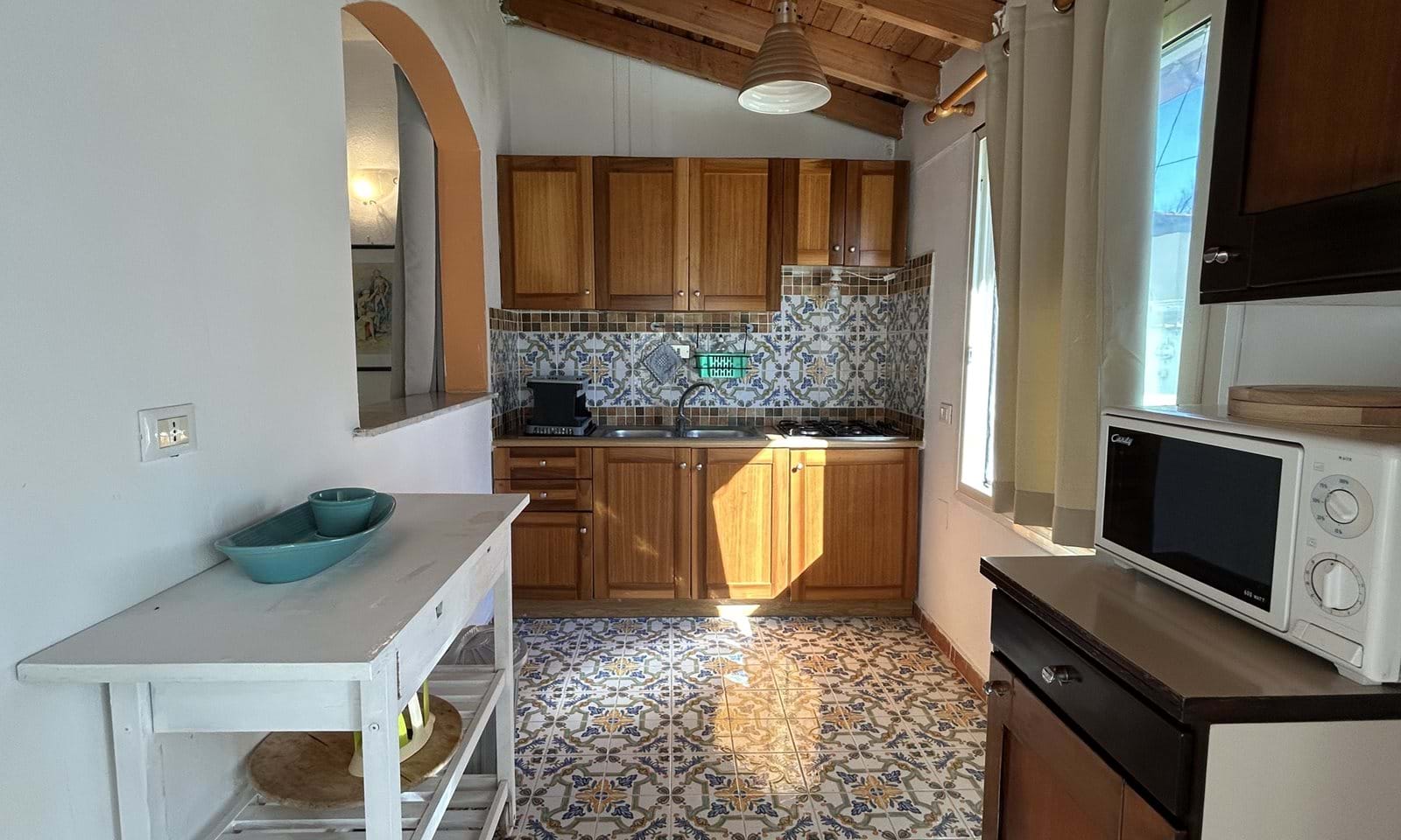 Listing photograph 9 of 13 of the apartment in Gardelades, published by Corfu Home Finders.