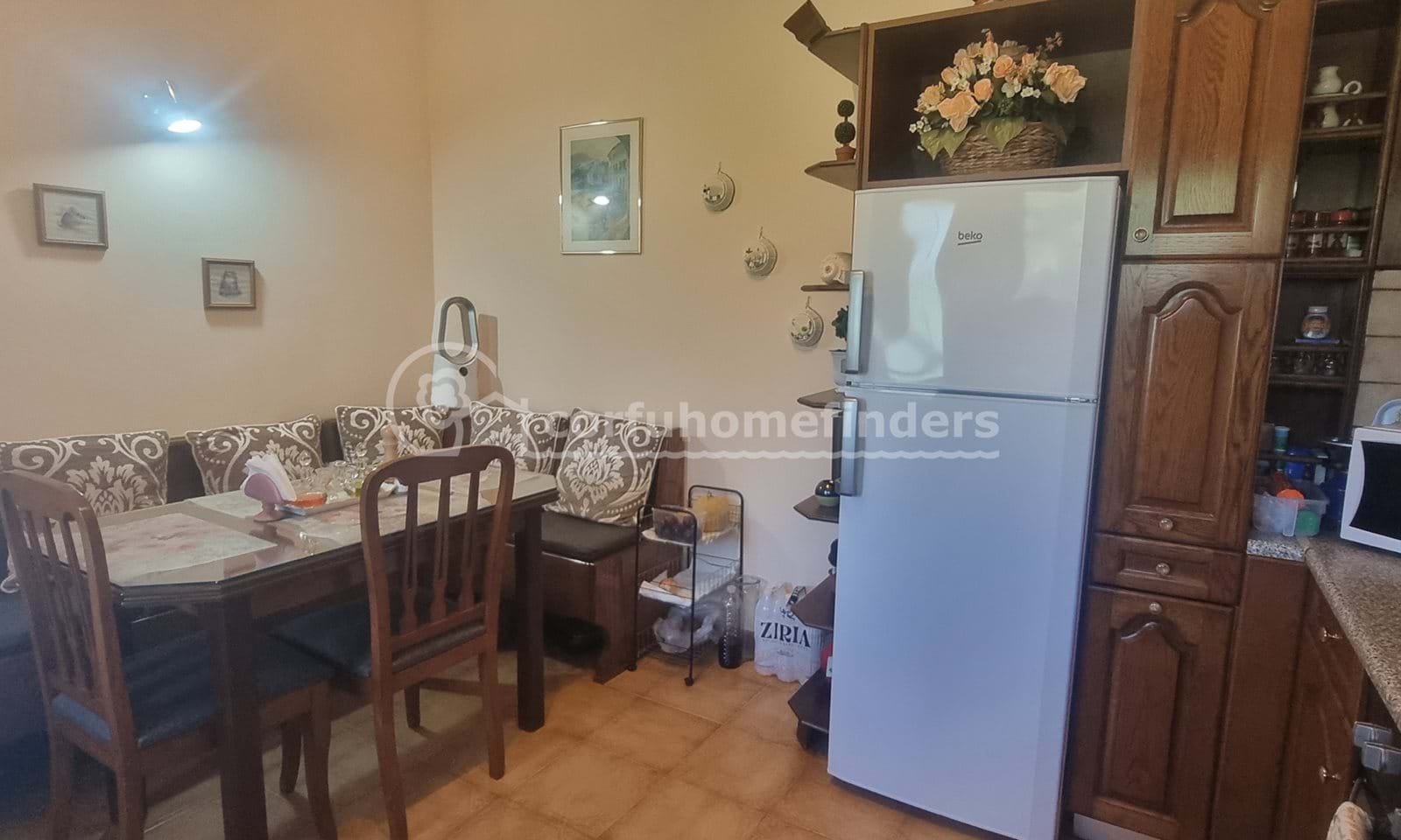 Listing photograph 10 of 25 of the house in Lefkimmi, published by Corfu Home Finders.