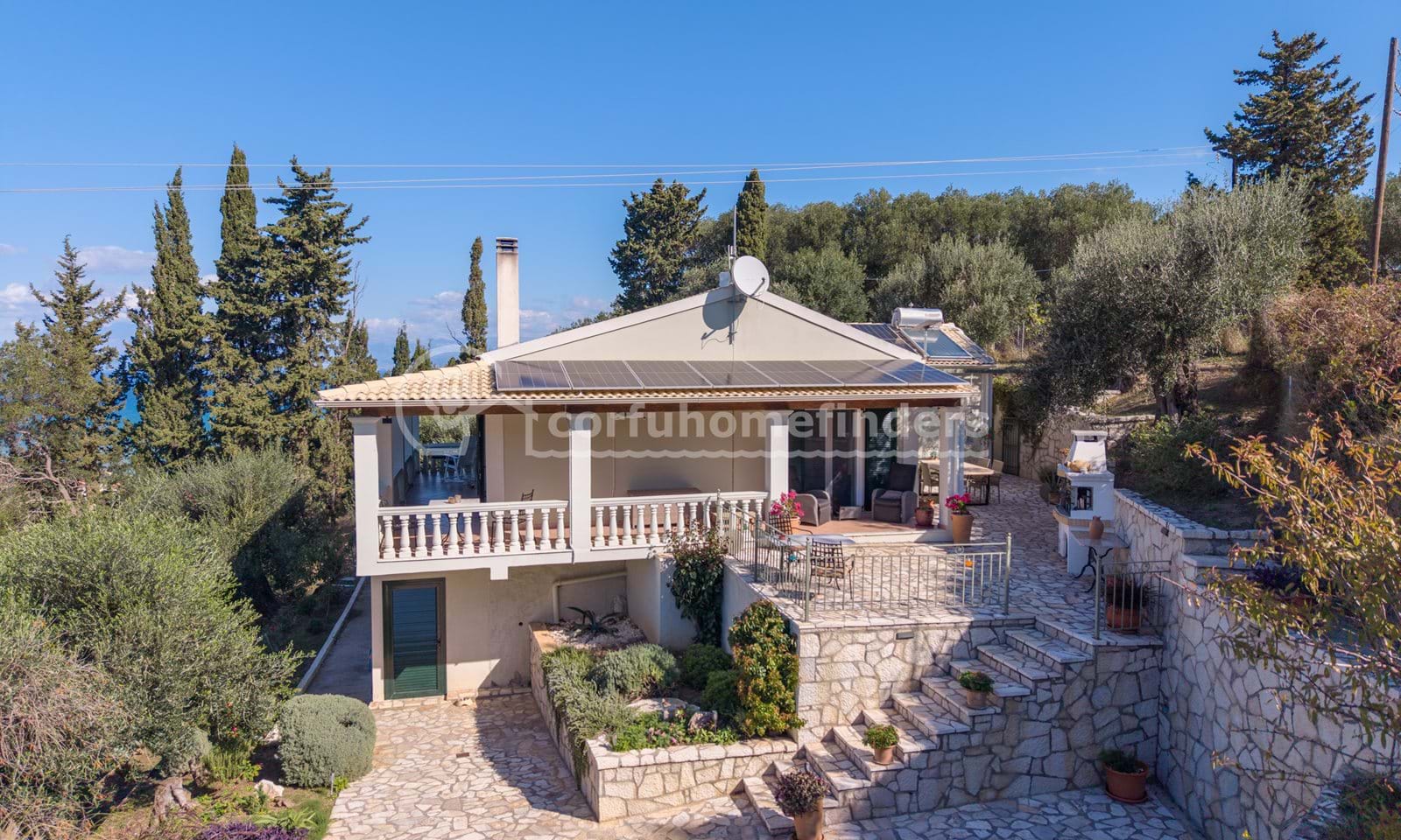 Listing photograph 2 of 23 of the house in Karousades, published by Corfu Home Finders.
