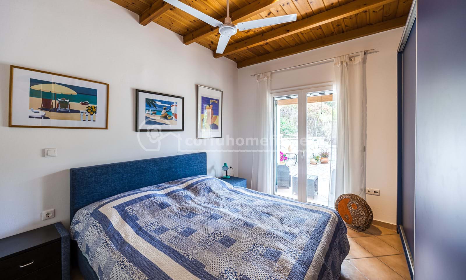 Listing photograph 19 of 23 of the house in Karousades, published by Corfu Home Finders.