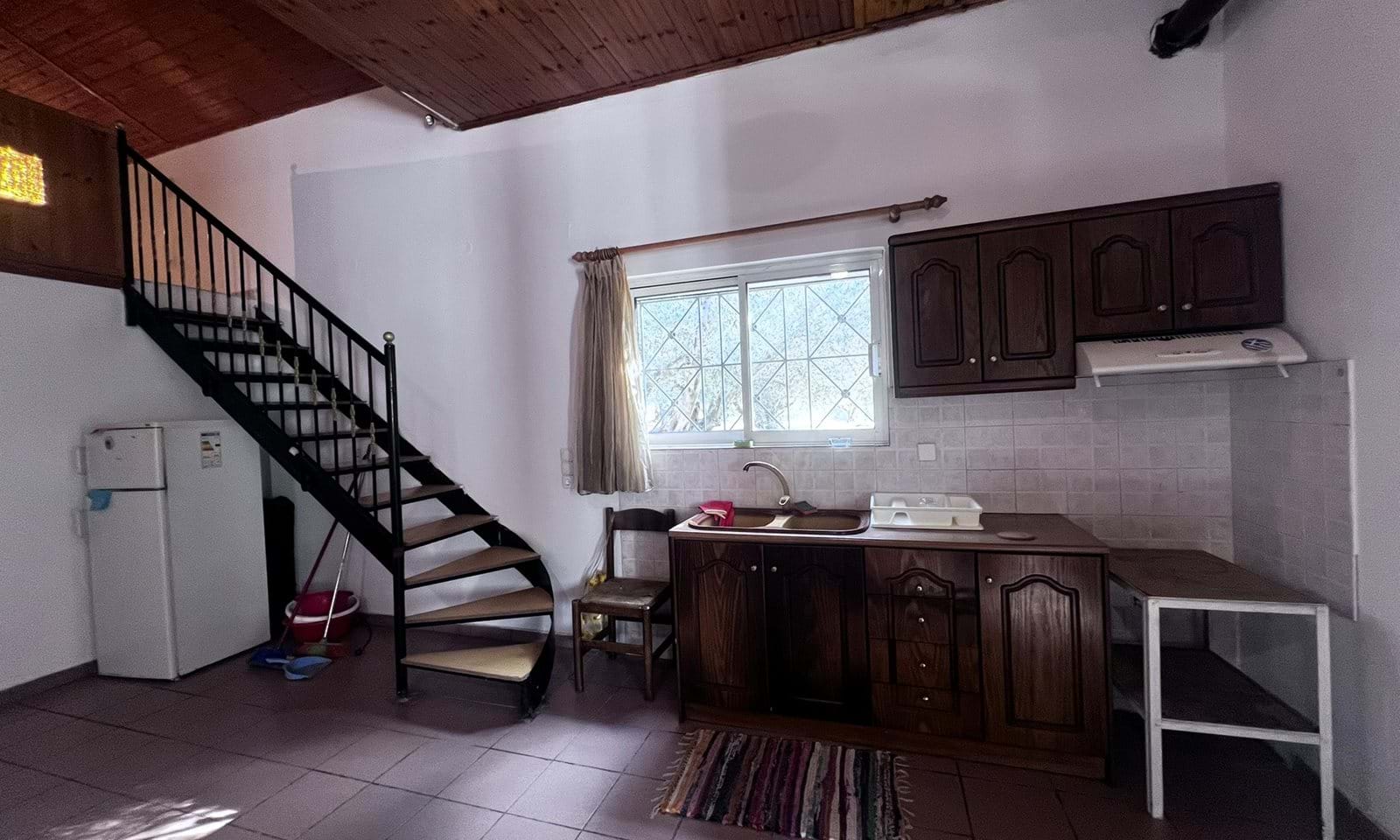 Listing photograph 4 of 12 of the house in Dafni, published by Corfu Home Finders.
