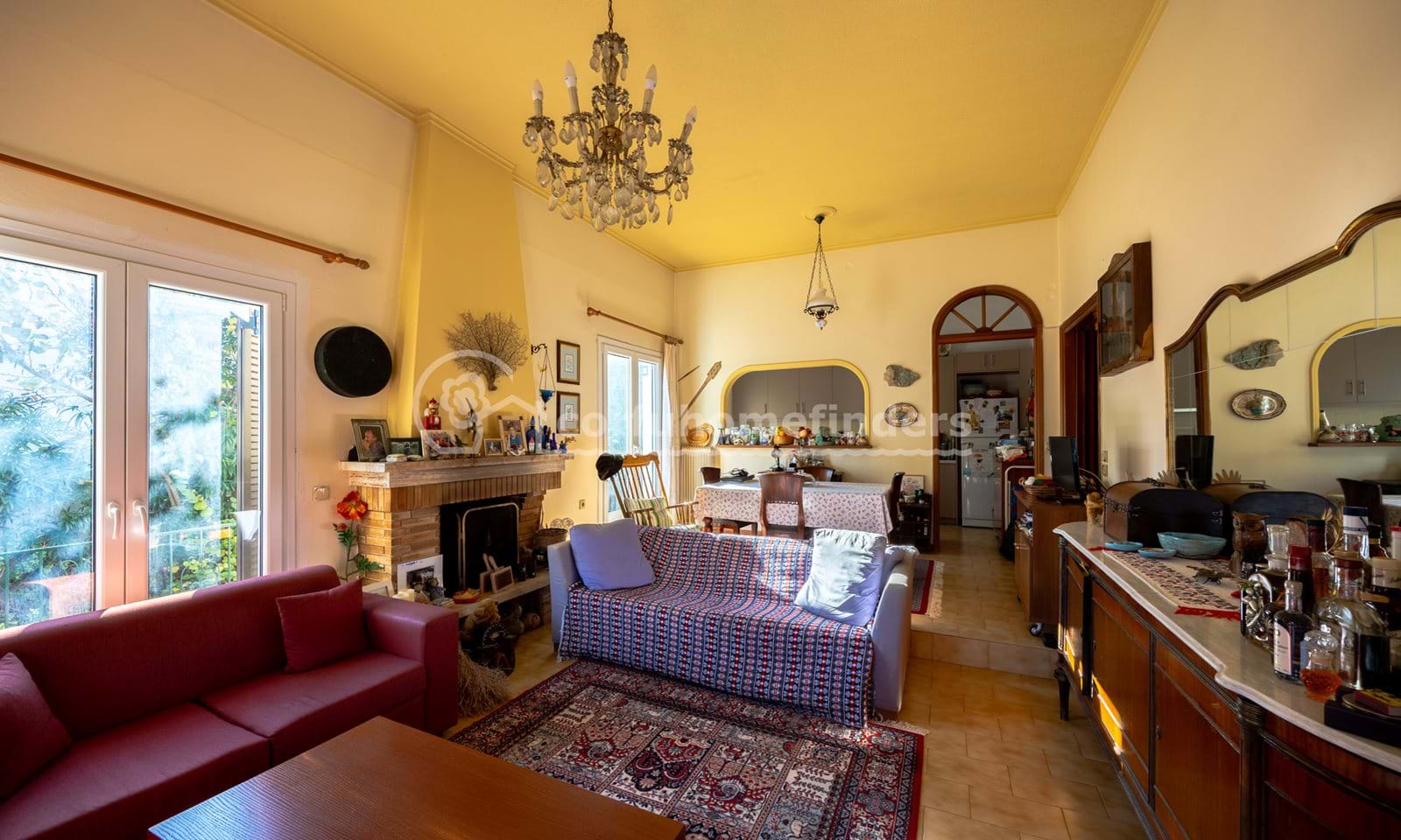 Listing photograph 8 of 26 of the house in Kato Korakiana, published by Corfu Home Finders.