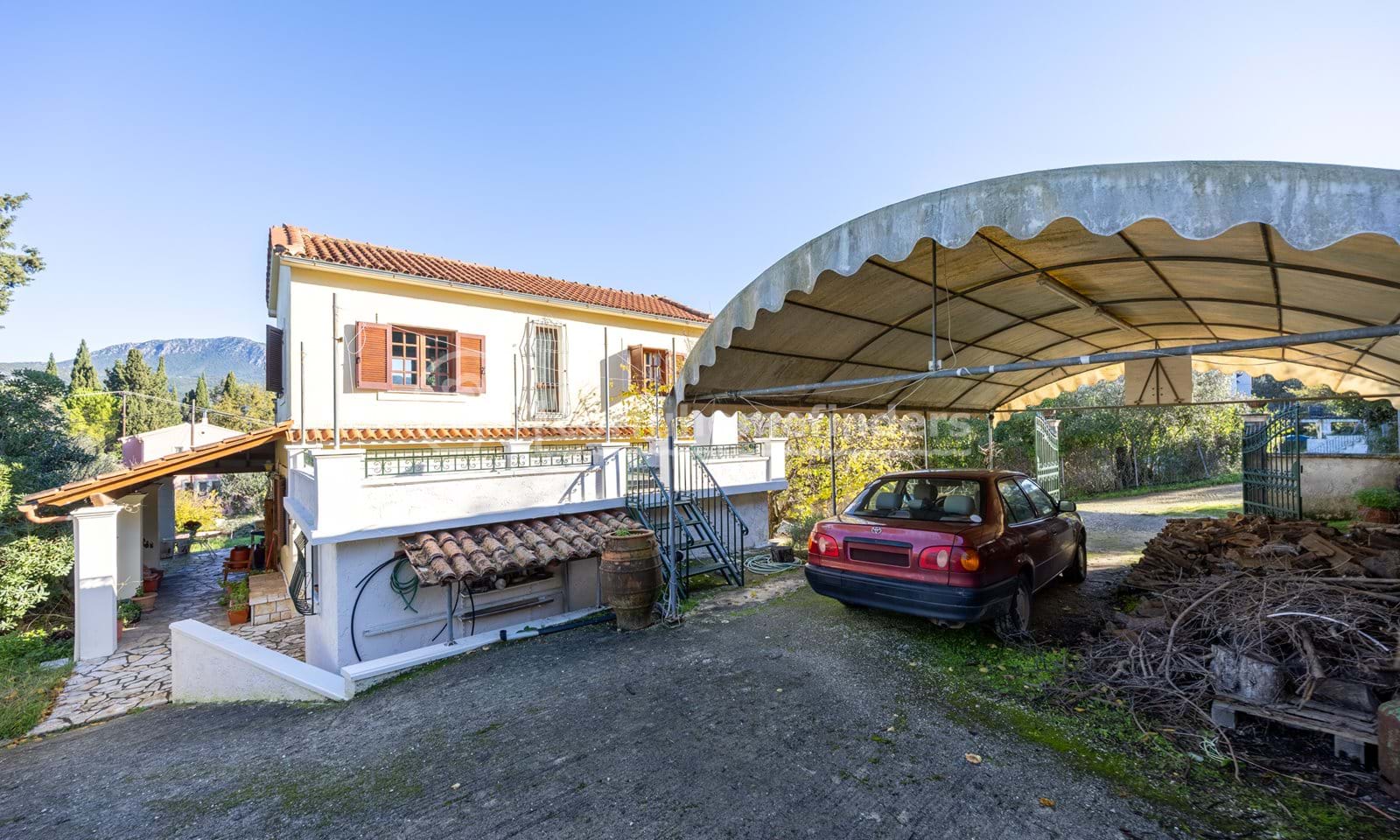 Listing photograph 25 of 26 of the house in Kato Korakiana, published by Corfu Home Finders.