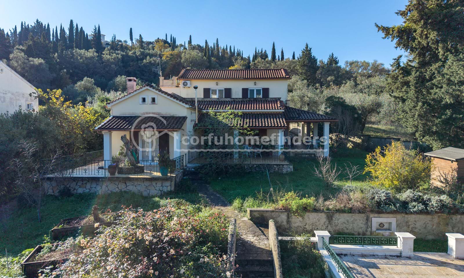 Listing photograph 1 of 26 of the house in Kato Korakiana, published by Corfu Home Finders.