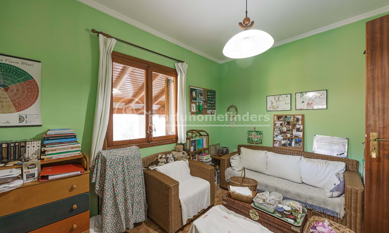 Listing photograph 14 of 26 of the house in Kato Korakiana, published by Corfu Home Finders.