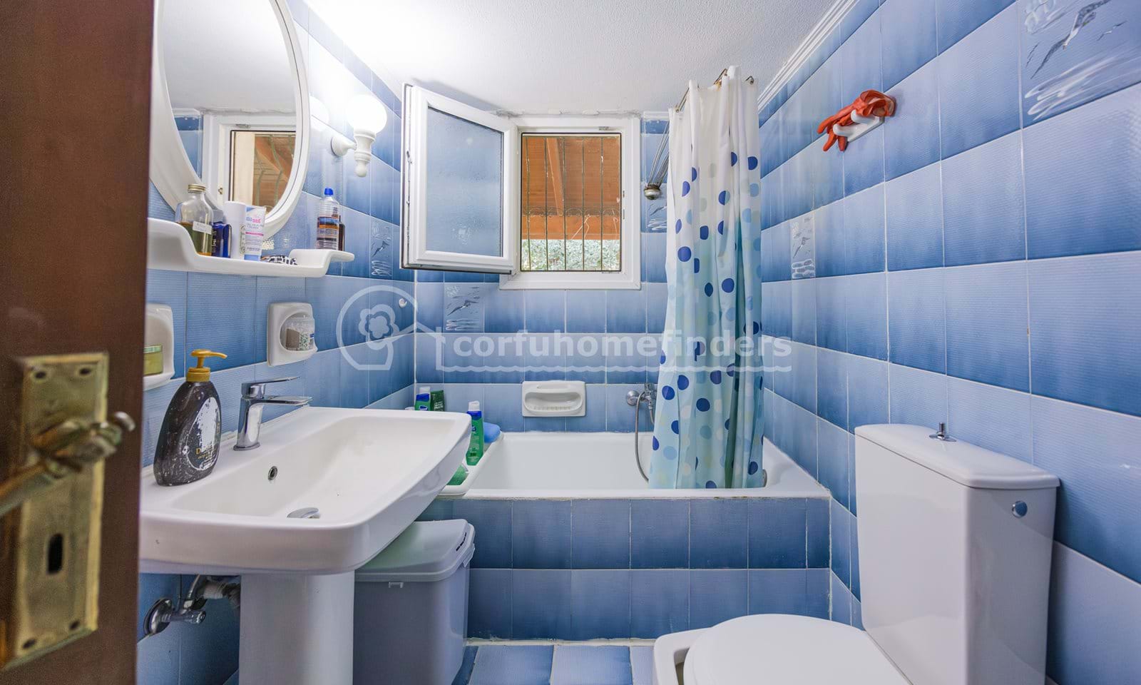 Listing photograph 15 of 26 of the house in Kato Korakiana, published by Corfu Home Finders.