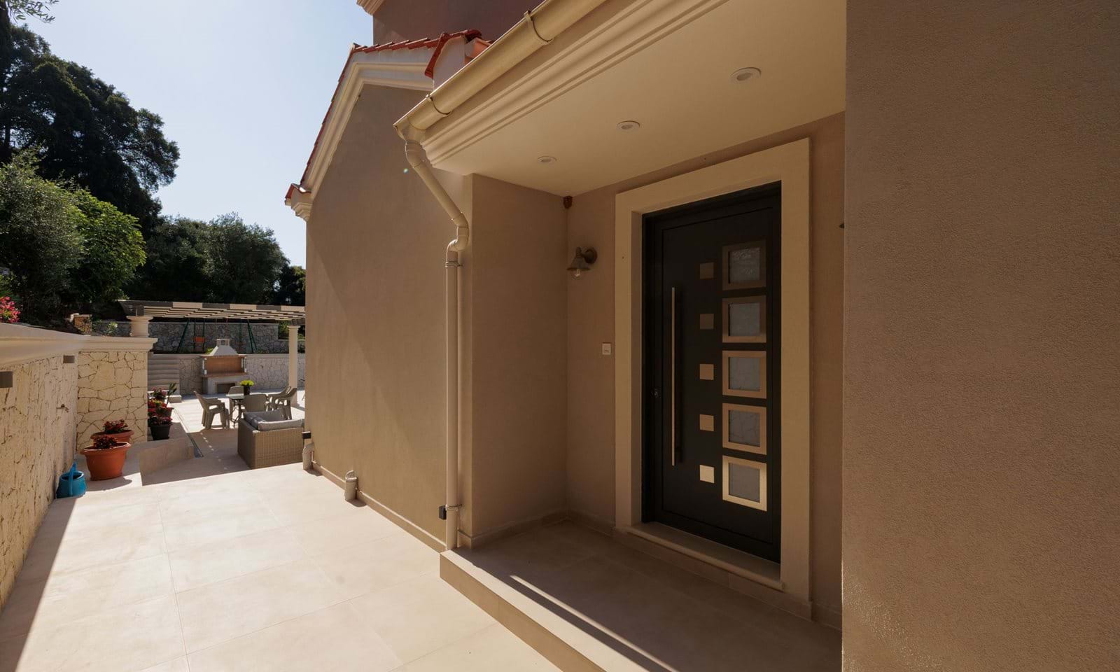 Listing photograph 6 of 35 of the house in Agios Markos, published by Corfu Home Finders.
