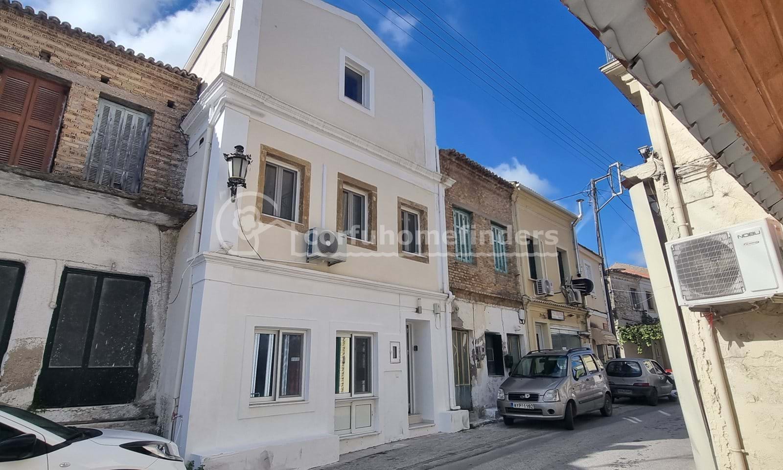 Listing photograph 1 of 17 of the house in Lefkimmi, published by Corfu Home Finders.