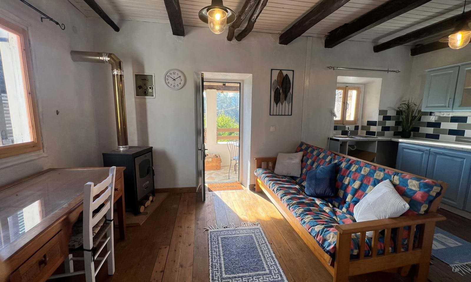 Listing photograph 8 of 13 of the house in Magoulades, published by Corfu Home Finders.