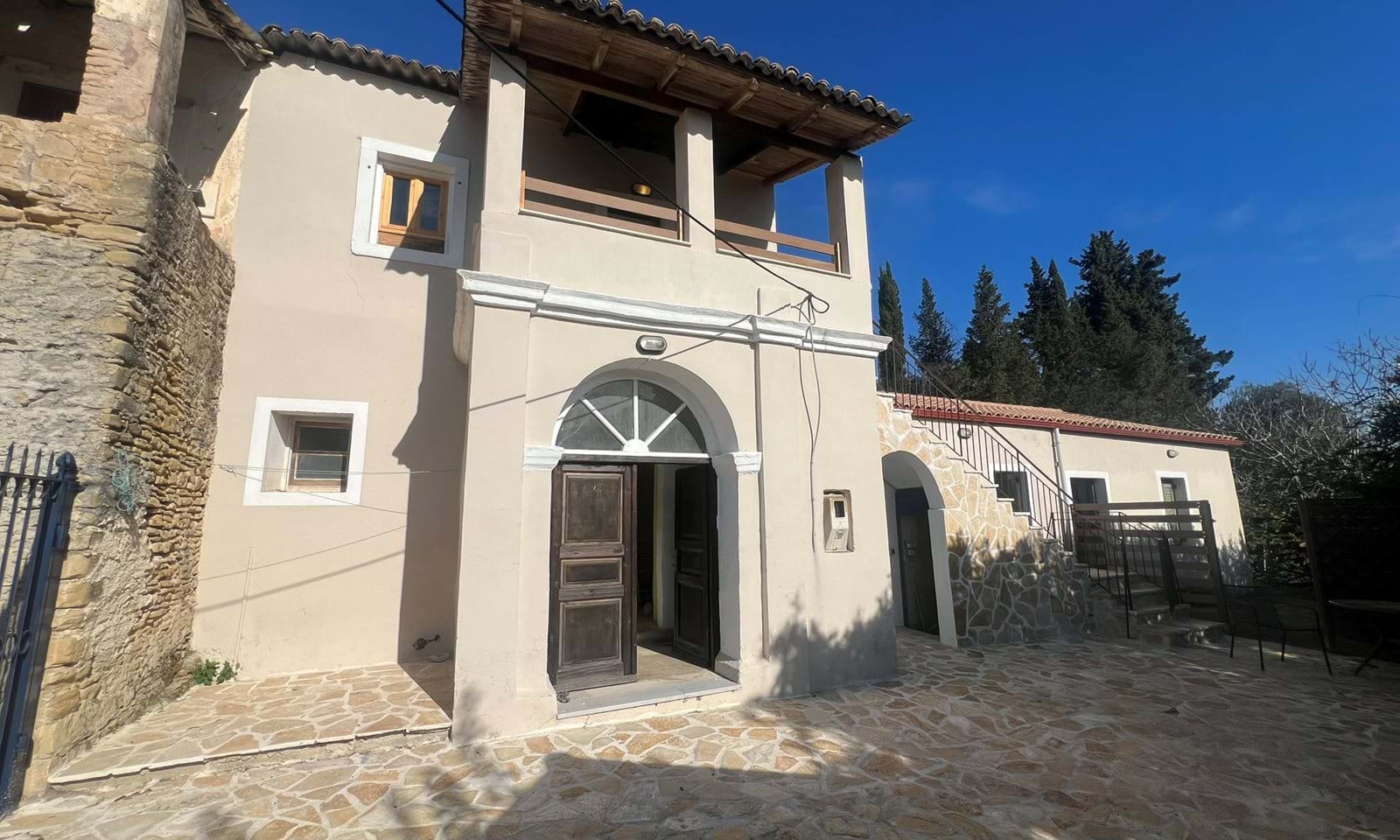 Listing photograph 1 of 13 of the house in Magoulades, published by Corfu Home Finders.
