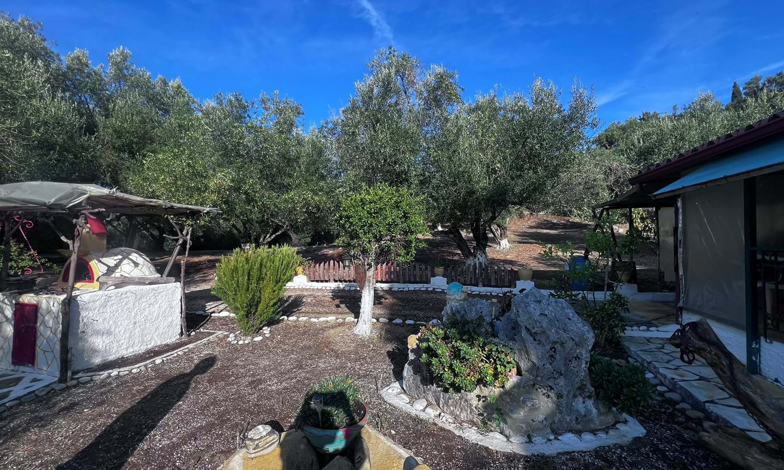 Listing photograph 12 of 20 of the house in Dafni, published by Corfu Home Finders.